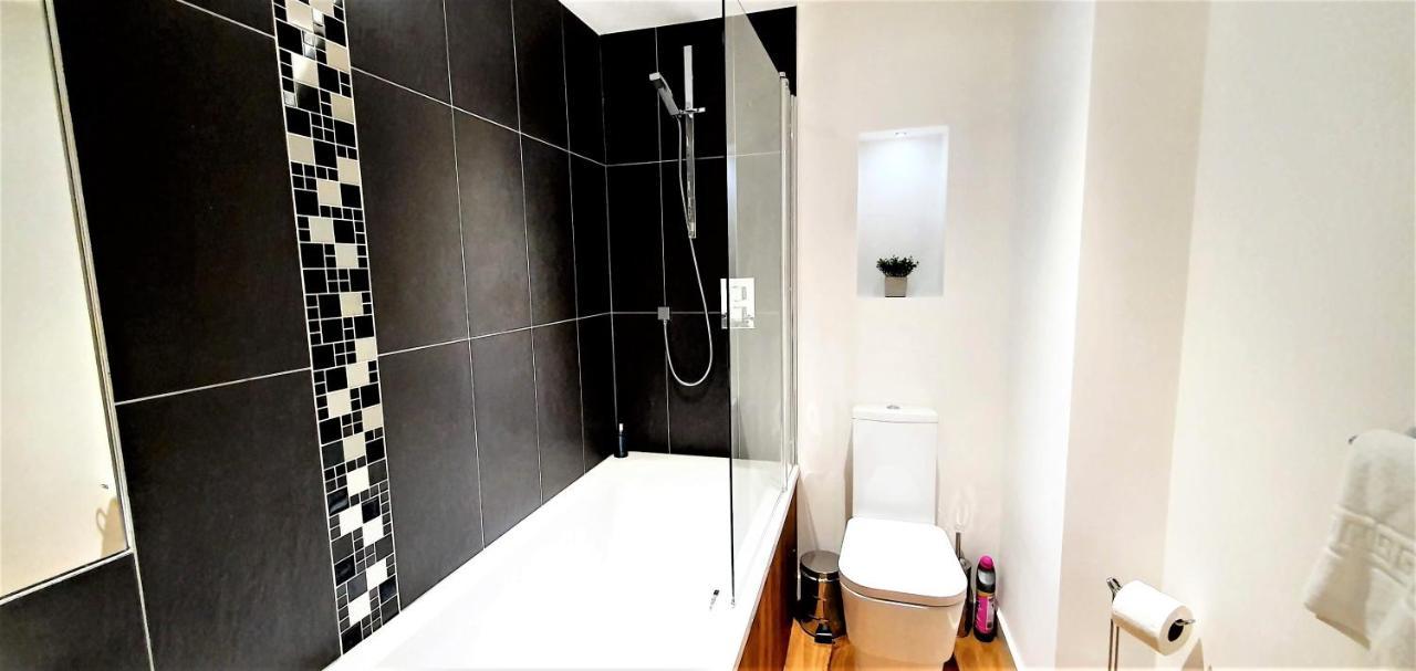 Cliftonville Heights - 2 Bed Home Away From Home Нортхамптън Екстериор снимка